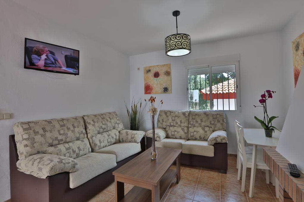 Apartamentos El Madronal 꼬또 리오스 외부 사진