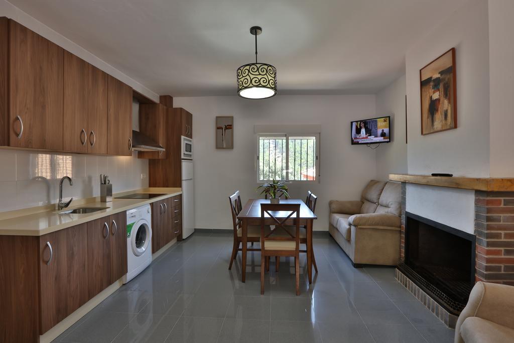 Apartamentos El Madronal 꼬또 리오스 외부 사진
